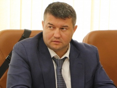 Бывшему директору 