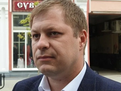 В Балакове два автомобиля сгорели в результате поджога. Видео