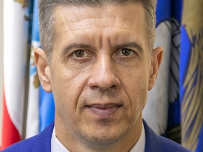 В Сторожевке тушили иномарку и гараж