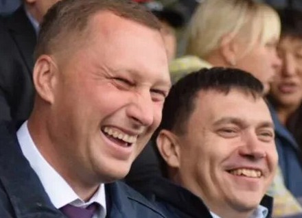 В Госдуму внесли закон о штрафах для губернаторов за сорняки