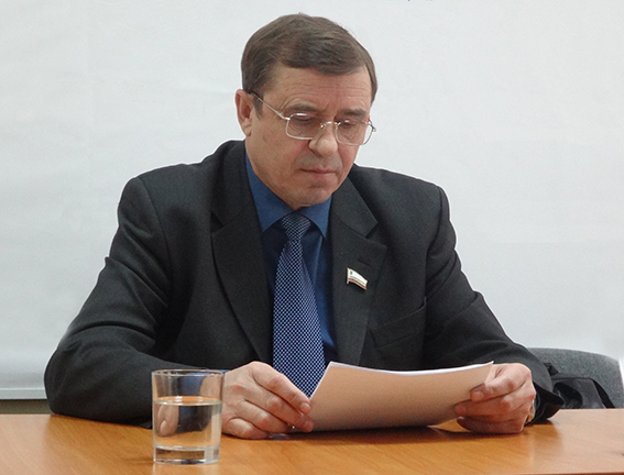 На дорожные знаки и разметку в бюджете заложено 94 млн рублей