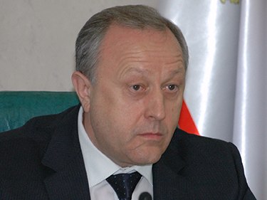 СМИ:Подчиненных Радаева уведомляют о возможном прекращении служебного контракта