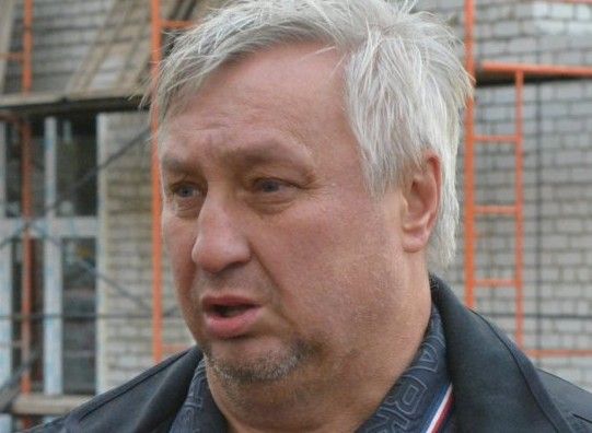 Руководитель энгельсских единороссов Дмитрий Плеханов отказался от бизнеса и депутатских амбиций ради поста главы района