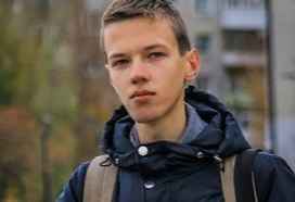 Фотограф запечатлел нефтеналивной танкер «Гогланд», прибывший в Саратов