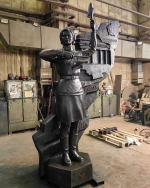 К 80-летию Победы в Саратове открыли новый памятник знаменитой регулировщице