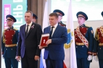 Губернатор наградил медалями кандидата в депутаты и директора, а погибших пожарных — почетными знаками
