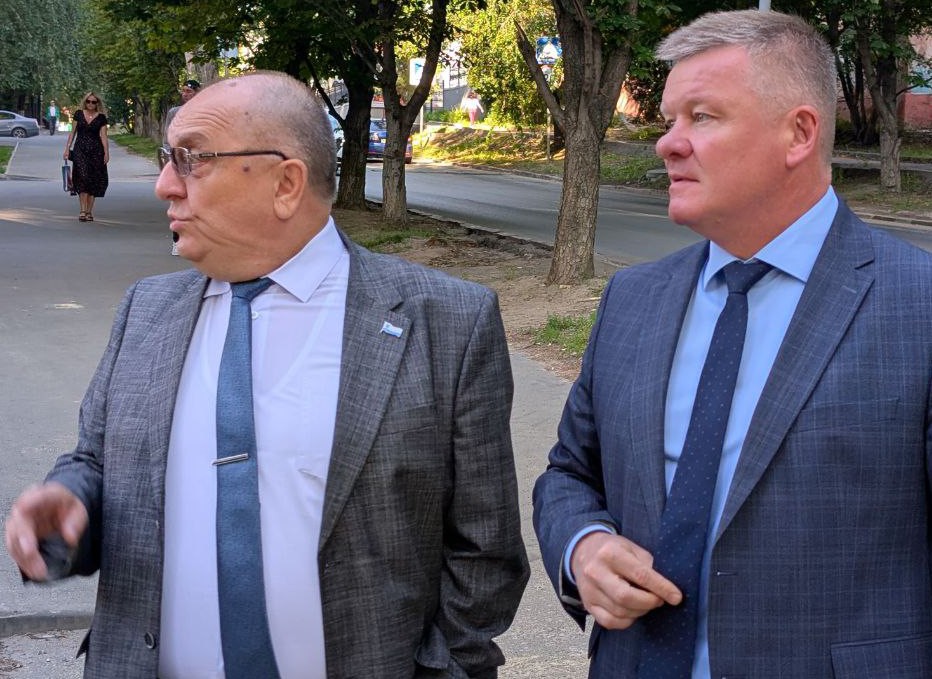 Горожанин об «экотропе» в «Новой Кумысной поляне»: «По щебёнке невозможно идти, автомобили давят нас»