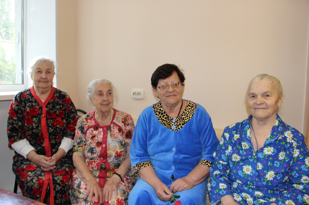 В Балашовском доме-интернат прошло тематическое мероприятие посвященное «Всемирному дню красоты»