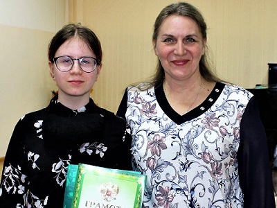 В преддверии Дня защитника Отечества в МБУДО «Детская школа искусств № 8» прошёл праздничный концерт