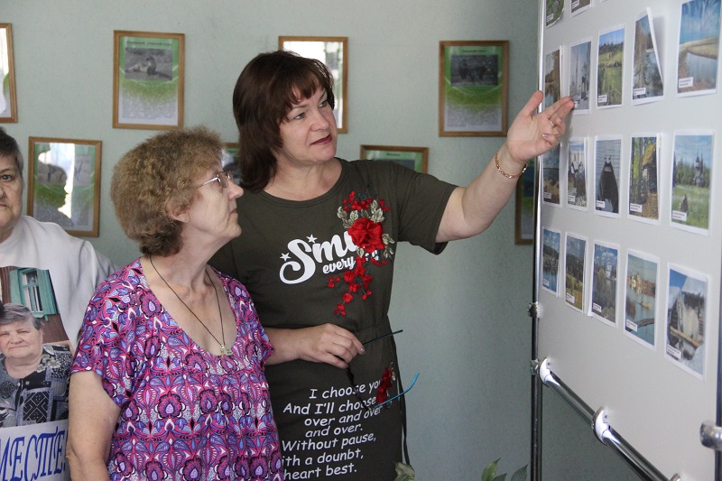 В Балашовском доме-интернате состоялось открытие выставки «Земля-наш общий дом!»