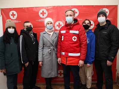 Волонтеры СГТУ продолжают привозить гуманитарную помощь беженцам из ДНР и ЛНР