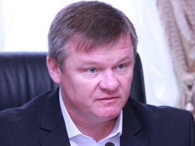 Михаилу Исаеву написали о свалке мусора и разбитом выезде на ул. Шехурдина 