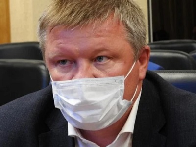 Треть работников - на удаленку, покашлявших - выгонять. Мэрия Саратова хочет победить COVID-19 силой убеждения