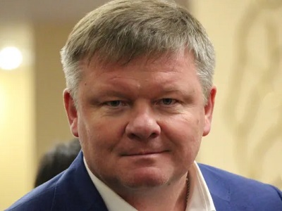 Суд над Михаилом Исаевым. После ДТП саратовский вице-губернатор сбежал от инспектора