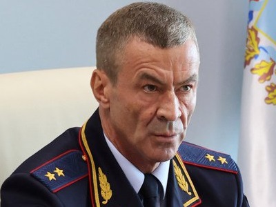 Группа саратовцев забрала у пенсионерки больше 420 миллионов рублей (стало известно, где она работала)