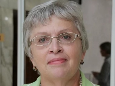 Двое саратовцев не дождались новой мебели и через суд добились возврата денег