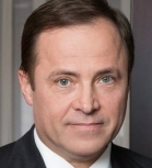 Комаров  Игорь  Анатольевич 