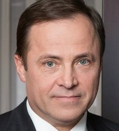 Комаров  Игорь  Анатольевич 