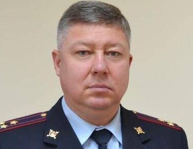 Начальника городской полиции Коробкова просят взять на контроль владельца подозрительного автомобиля