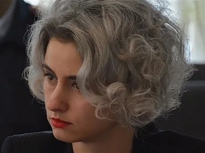 На домах-памятниках на Набережной Космонавтов установлены таблички с ошибками в имени архитектора