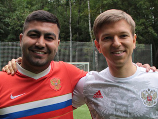 Народная команда бросила вызов сборной России по футболу