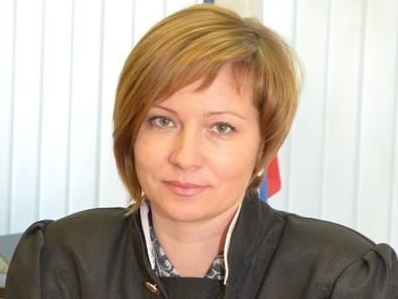 Водителя арестовали на трое суток за отказ снимать тонировку