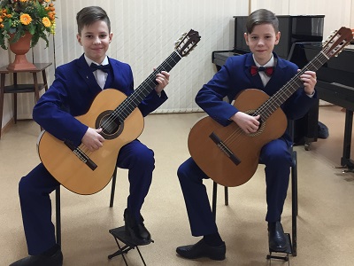 Дуэт гитаристов Егор Лепешкин и Руслан Исаков удостоены звания Лауреата l степени