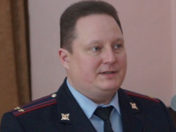 Бывшие оперуполномоченные забрали себе 38 коробок конфискованных контрафактных сигарет и отделались штрафом. Облсуд отменил и его