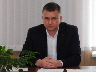 Не докрутили: в одном из районов Саратовской области готовятся отметить День флага, но пока немного путаются в порядке цветов 