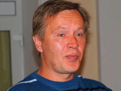 «Были хрипы, слюнотечение, синеватый цвет кожи»: в Саратове ребенок чуть не умер после игры с мячом