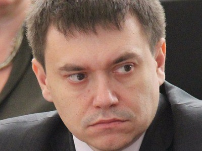 Володин пригрозил зампреду правительства Мигачеву ответом «в других кабинетах» при нечестности с жильем для сирот