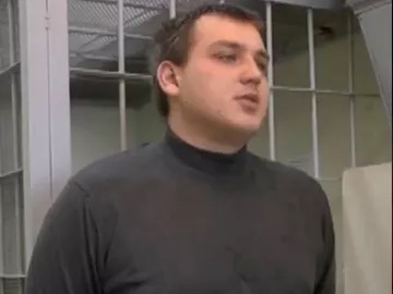 История отсидевшего за поджоги бывшего сотрудника МЧС, который держит в страхе жителей Саратова