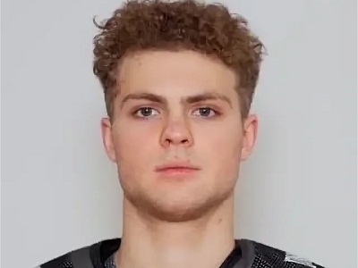 «Кристалл» расстался с забивным нападающим Денисом Мишариным