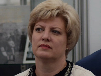 С проспекта Столыпина пропала часть гигантских горшков: пояснения мэрии