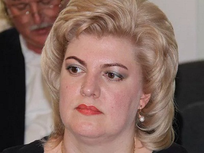 Жители Ленинского уверяют, что дорогу к детскому саду и школе №49 чистили еще в прошлом году