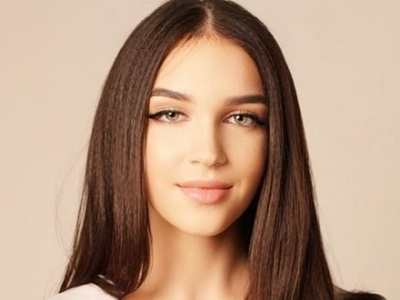 Еще одна энгельсская выпускница набрала 100 баллов на ЕГЭ