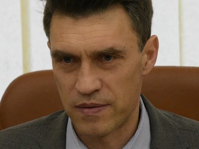 Министр собирается подать в суд на саратовцев, заменивших окна в старинном доме