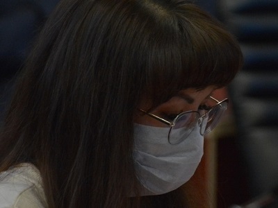 Роспотребнадзор выступил за сохранение масочного режима