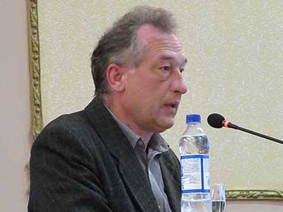 В Вольске дороговизну холодной воды объяснили рельефом местности