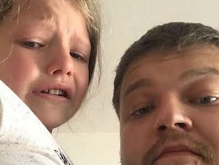 Сергей Уханов с дочкой Лизой вылетели из Стамбула в Москву