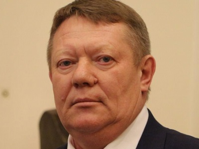 Николай Панков: Нужно полностью заменить асфальт на ул. Комарова, а не латать ямы