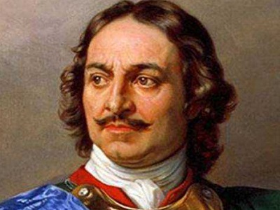 В Саратове «император Петр I» поиграл в городки и послушал стихи Пушкина о себе