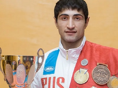 Саратовский кикбоксер выиграл профессиональный международный турнир