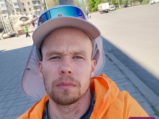 Саратовский спасатель решил совершить одиночный забег из Волгограда в Астрахань