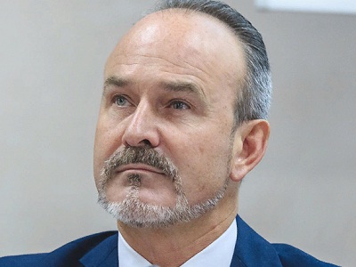 Участников всероссийского совещания по охране объектов культурного наследия в Саратове поселили рядом с руинами памятника архитектуры — гостиницы «Россия»