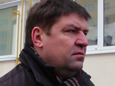 Улица Суворова покрыта выбоинами и просадками