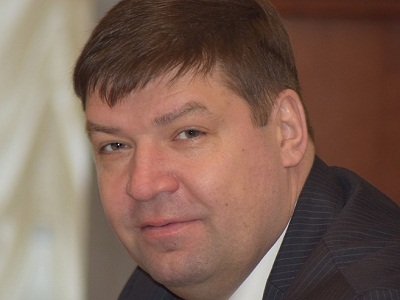 СМИ: Прокативший полицейского на капоте авто сын Пилипенко устроился работать в суд  