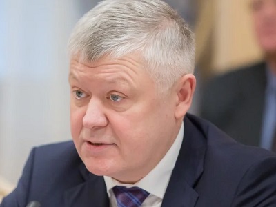 Принят закон о повышении зарплат военных и силовиков: когда и на сколько их поднимут