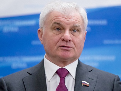 Владимир Плотников: Фермеры смогут жить на своей земле, а не ездить каждый день туда как на работу 