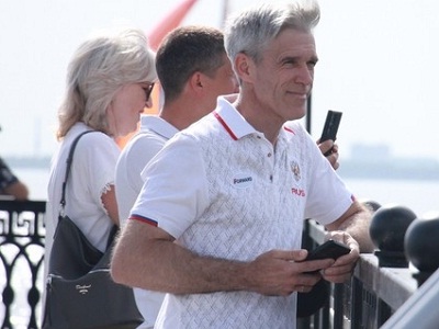 В саратовском Затоне открыли новый пляж. Волга и солнце, настил и урны